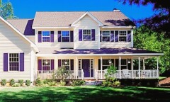 Cream siding installed by Fairview Home Improvement in Cleveland, Ohio area